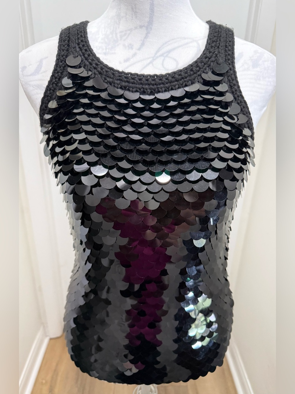 🥳NWT MICHAEL KORS Designer Sequin-embellished Crochet Knit tank top, Black